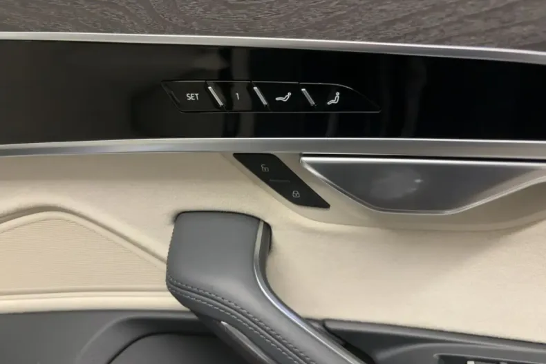 Audi A8 din 2023 cu 67.750 km - oferta AUD162591 - foto 14