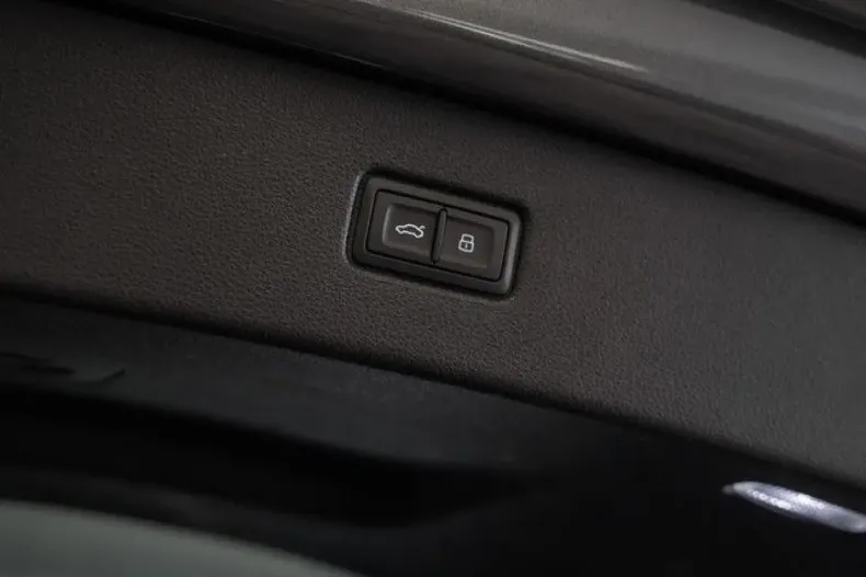 Audi Q7 din 2023 cu 58.910 km - oferta AUD162603 - foto 10