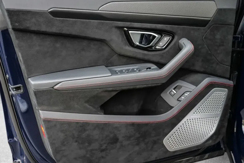 Lamborghini Urus din 2023 cu 10.500 km - oferta LAM162609 - foto 13