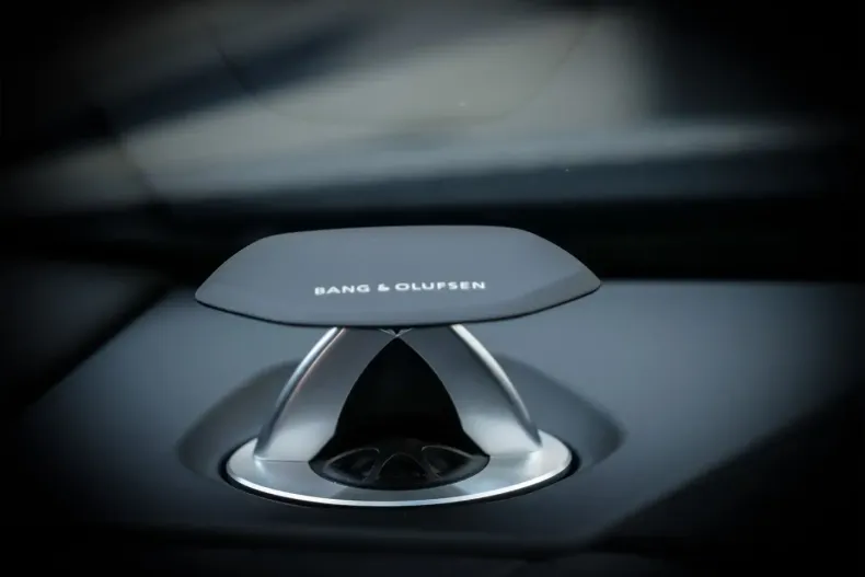 Lamborghini Urus din 2023 cu 10.500 km - oferta LAM162609 - foto 15