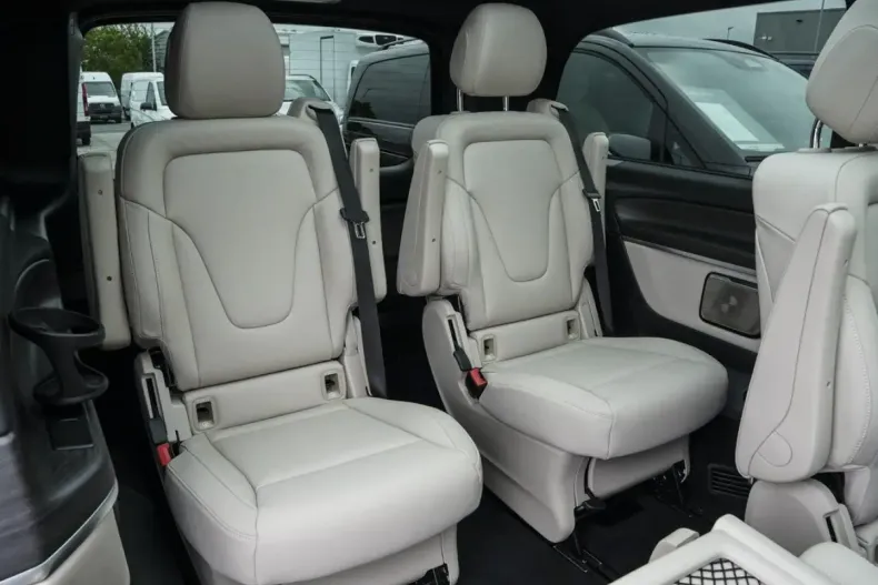 Mercedes-Benz V 250 din 2024 cu 6.300 km - oferta MER162621 - foto 8