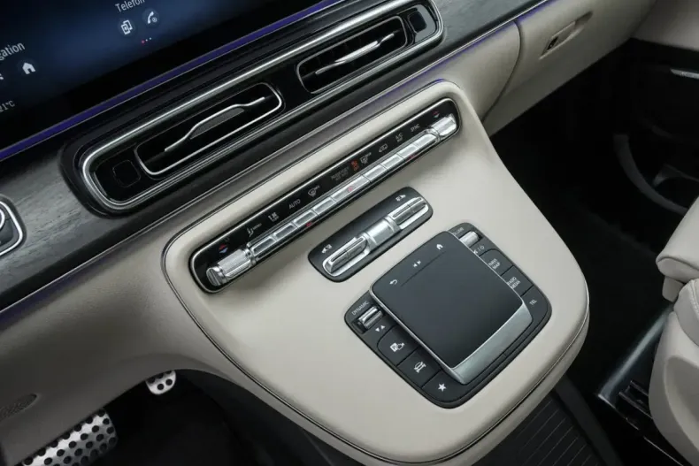 Mercedes-Benz V 250 din 2024 cu 6.300 km - oferta MER162621 - foto 15