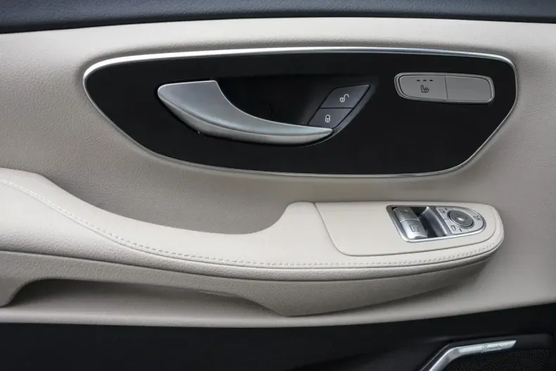 Mercedes-Benz V 250 din 2024 cu 6.300 km - oferta MER162621 - foto 16