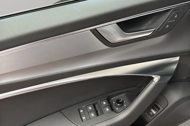 Audi A6 din 2022 cu 52.833 km - oferta AUD162622 - foto 14