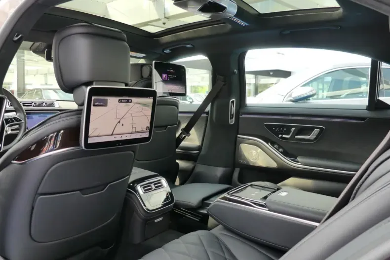 Mercedes-Benz S 500 din 2024 cu 12.908 km - oferta MER162628 - foto 10