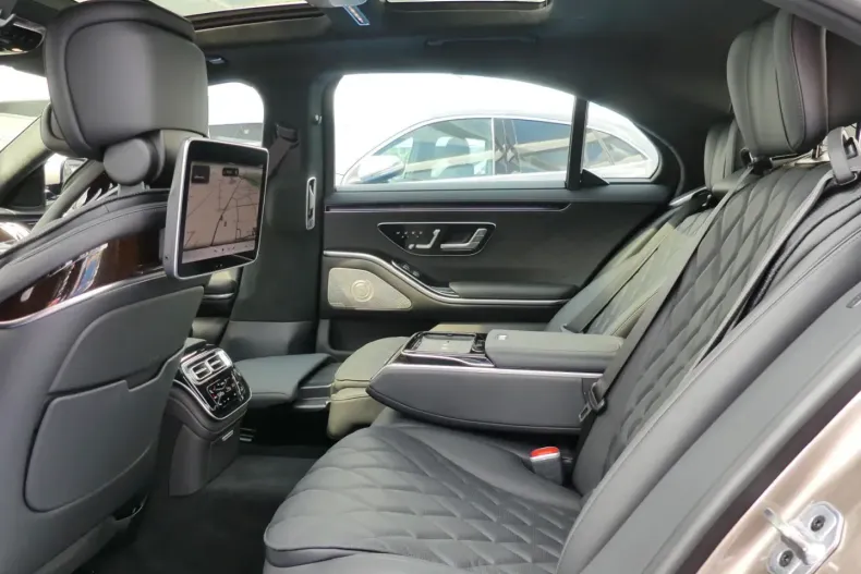 Mercedes-Benz S 500 din 2024 cu 12.908 km - oferta MER162628 - foto 11