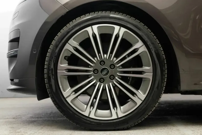 Land Rover Range Rover Sport din 2023 cu 34.000 km - oferta LAN162632 - foto 6