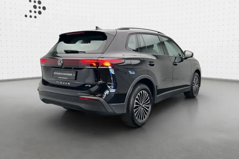 Volkswagen Tiguan din 2024 cu 16.586 km - oferta VOL162633 - foto 2