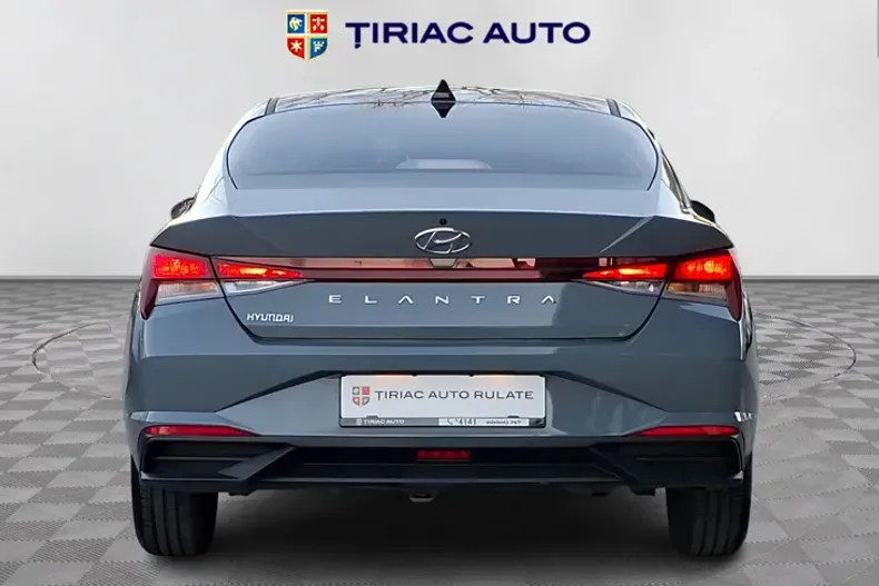 Hyundai Elantra din 2022 cu 41.793 km - oferta HYU162662 - foto 5