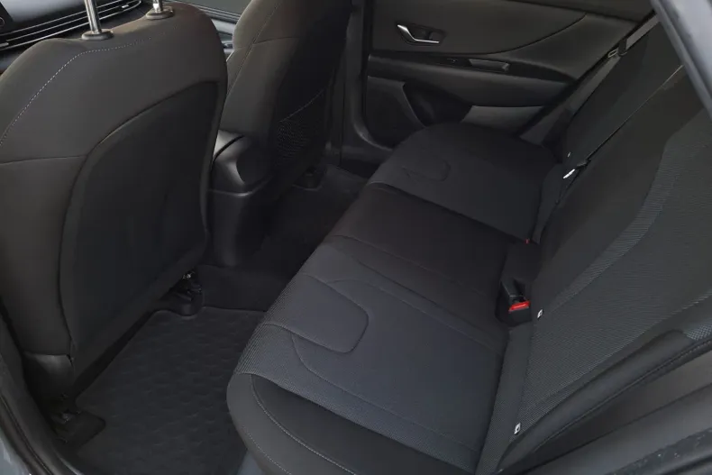 Hyundai Elantra din 2022 cu 41.793 km - oferta HYU162662 - foto 15