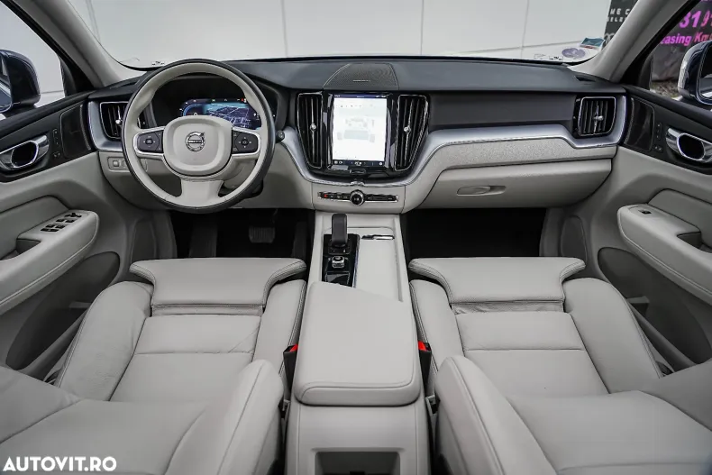 Volvo XC60 din 2022 cu 54.270 km - oferta VOL162675 - foto 3