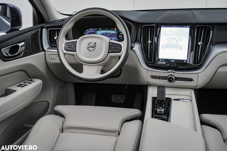 Volvo XC60 din 2022 cu 54.270 km - oferta VOL162675 - foto 4