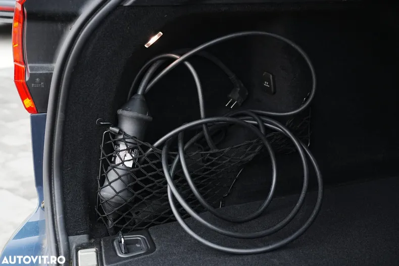 Volvo XC60 din 2022 cu 54.270 km - oferta VOL162675 - foto 26