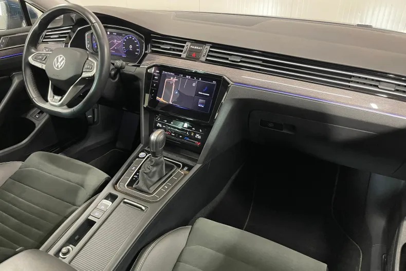 Volkswagen Passat din 2021 cu 70.869 km - oferta VOL162686 - foto 9