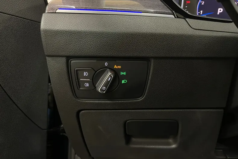 Volkswagen Passat din 2021 cu 70.869 km - oferta VOL162686 - foto 29