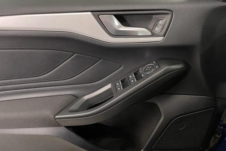 Ford Focus din 2020 cu 32.935 km - oferta FOR162695 - foto 23