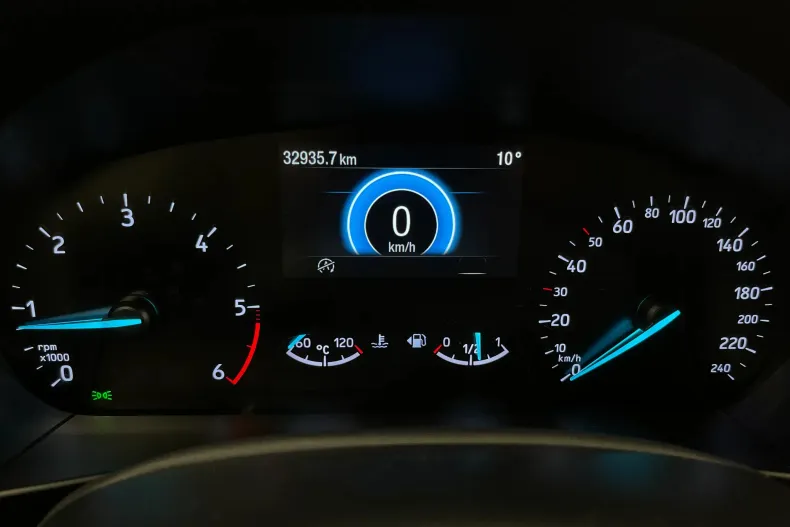 Ford Focus din 2020 cu 32.935 km - oferta FOR162695 - foto 26