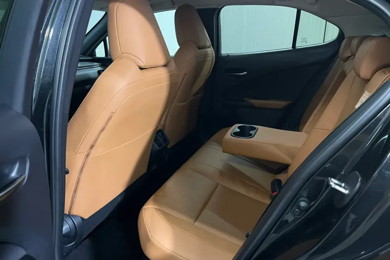 Lexus UX din 2021 cu 77.738 km - oferta LEX162697 - foto 11