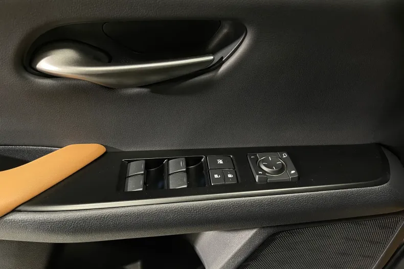 Lexus UX din 2021 cu 77.738 km - oferta LEX162697 - foto 17