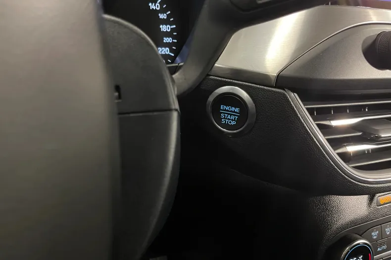 Ford Focus din 2021 cu 70.754 km - oferta FOR162698 - foto 21