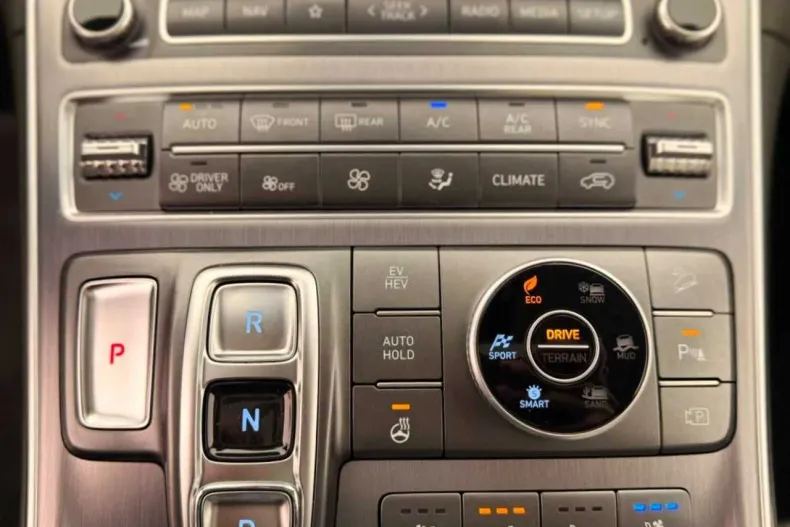 Hyundai SANTA FE din 2021 cu 115.000 km - oferta HYU162710 - foto 31