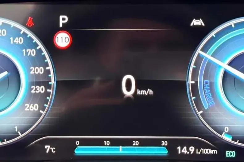 Hyundai SANTA FE din 2021 cu 115.000 km - oferta HYU162710 - foto 33