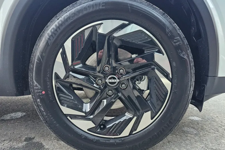 Nissan Qashqai din 2025 cu 5 km - oferta NIS162714 - foto 18