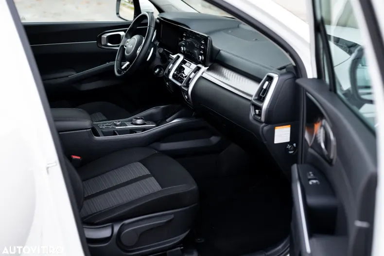 Kia Sorento din 2022 cu 32.802 km - oferta KIA162720 - foto 7