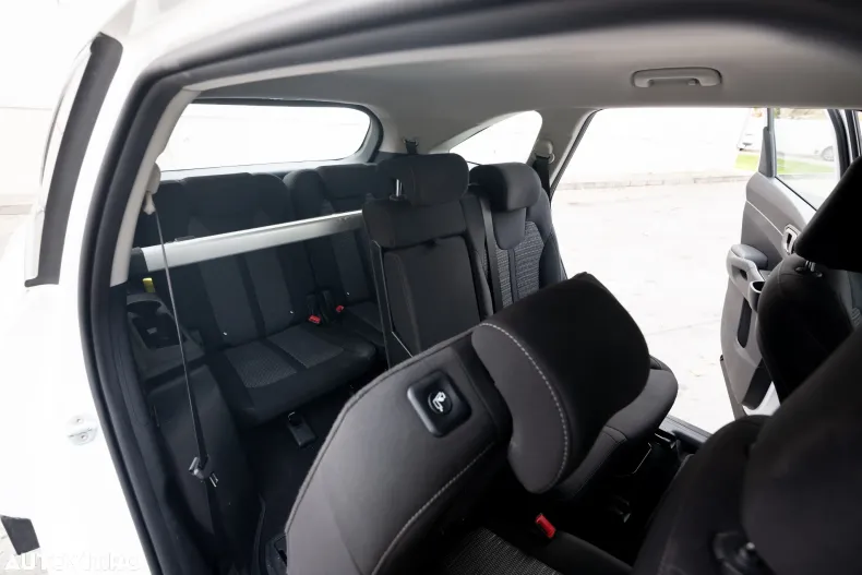 Kia Sorento din 2022 cu 32.802 km - oferta KIA162720 - foto 8