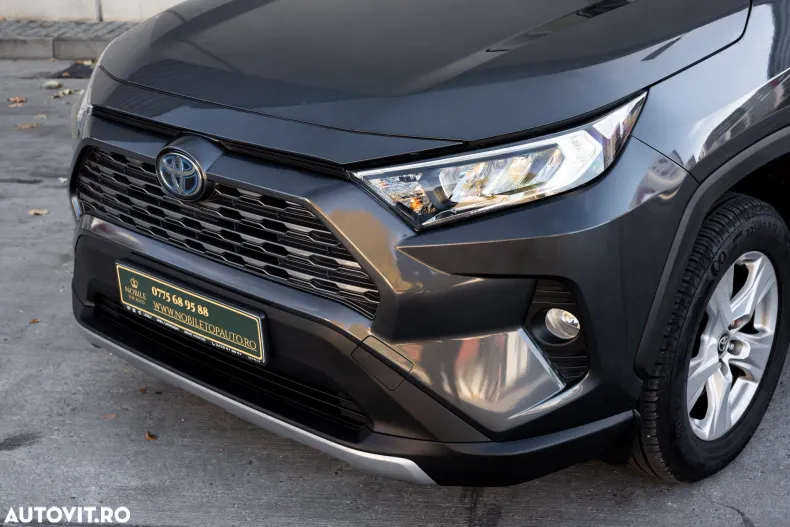Toyota RAV4 din 2021 cu 123.197 km - oferta TOY162721 - foto 4