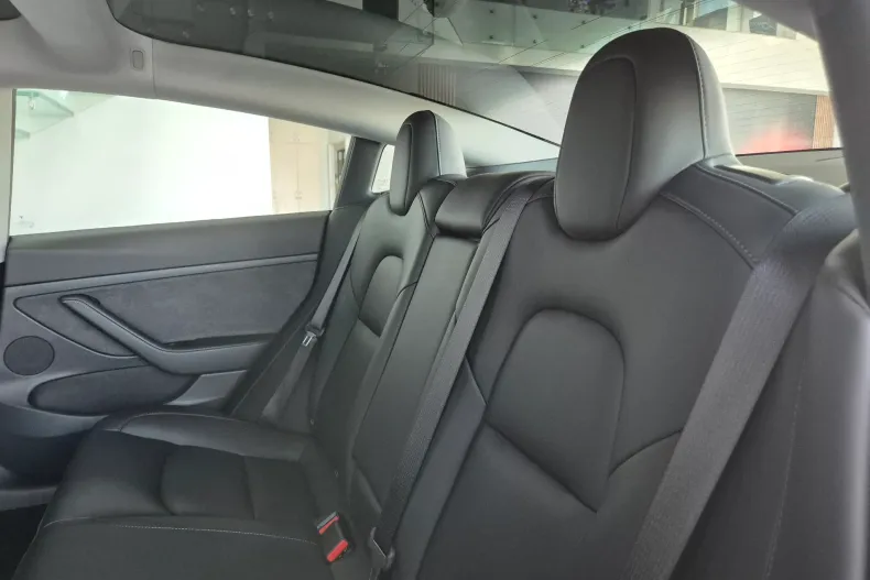 Tesla Model 3 din 2021 cu 71.000 km - oferta TES162731 - foto 14