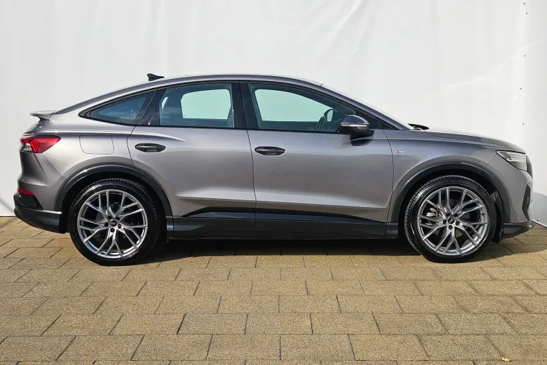 Audi Q4 din 2023 cu 31.815 km - oferta AUD162732 - foto 7