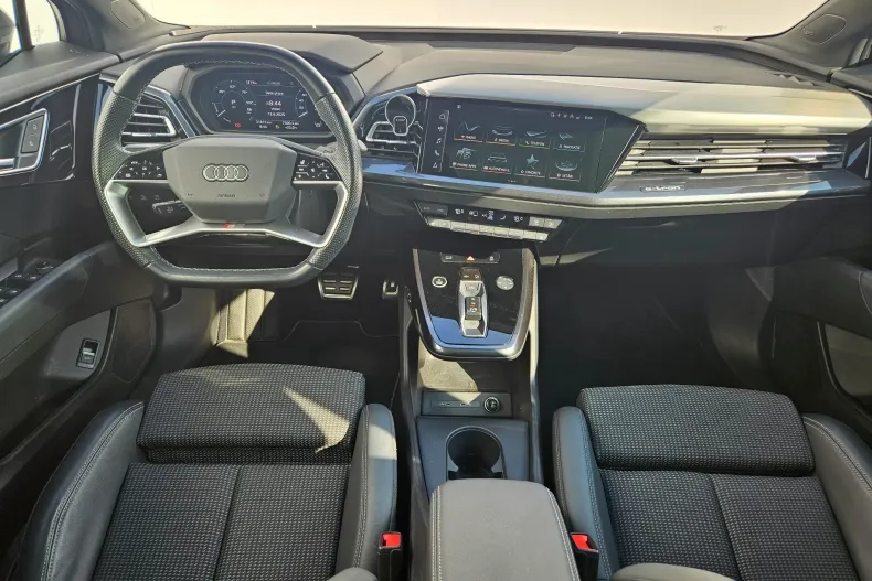 Audi Q4 din 2023 cu 31.815 km - oferta AUD162732 - foto 14