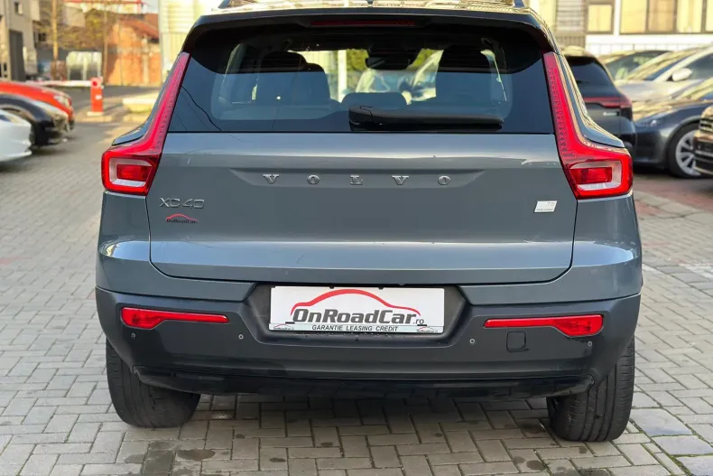Volvo XC40 din 2020 cu 72.776 km - oferta VOL162736 - foto 15