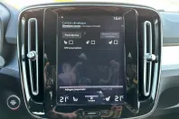 Volvo XC40 din 2020 cu 72.776 km - oferta VOL162736 - foto 31