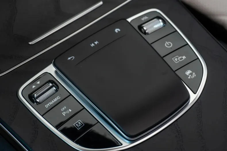 Mercedes-Benz GLC din 2021 cu 105.263 km - oferta MER162747 - foto 24