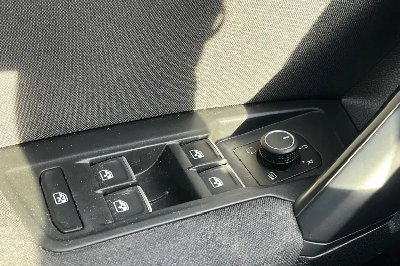 Volkswagen Tiguan din 2023 cu 83.854 km - oferta VOL162748 - foto 21