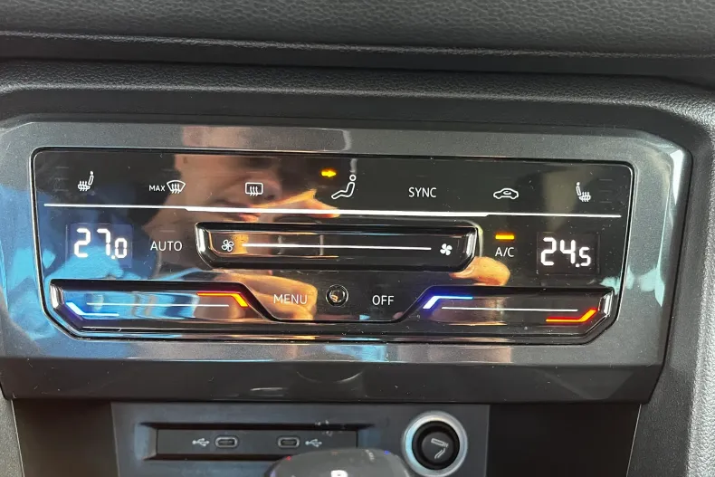 Volkswagen Tiguan din 2023 cu 83.854 km - oferta VOL162748 - foto 23