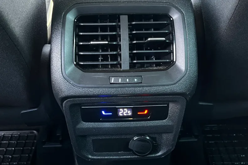 Volkswagen Tiguan din 2023 cu 99.933 km - oferta VOL162749 - foto 12