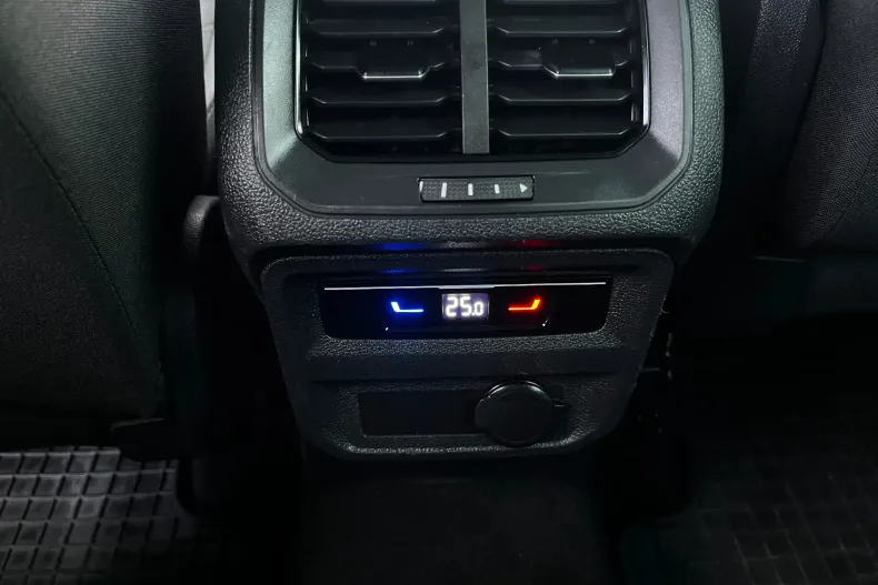 Volkswagen Tiguan din 2023 cu 85.285 km - oferta VOL162751 - foto 12