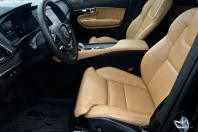 Volvo XC90 din 2023 cu 54.401 km - oferta VOL162753 - foto 10