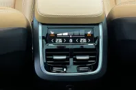 Volvo XC90 din 2023 cu 54.401 km - oferta VOL162753 - foto 12