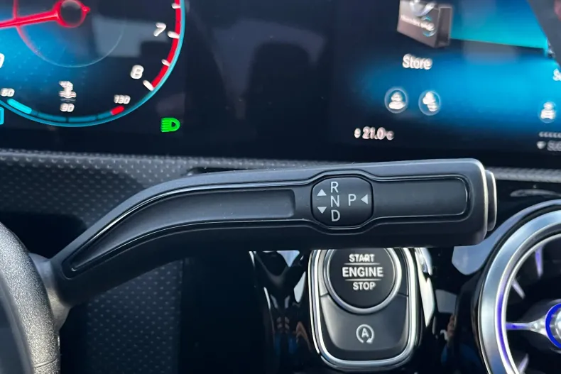 Mercedes-Benz CLA din 2019 cu 79.831 km - oferta MER162755 - foto 19