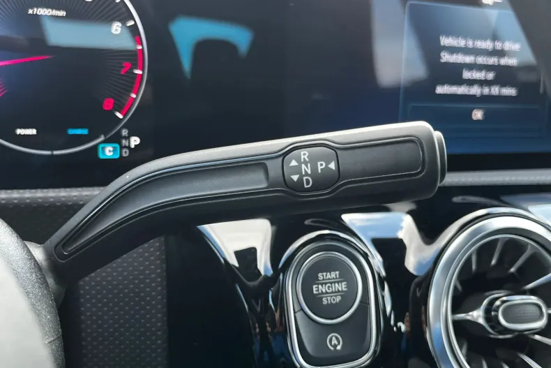 Mercedes-Benz CLA din 2024 cu 12.446 km - oferta MER162756 - foto 18