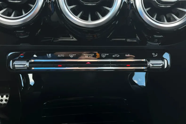 Mercedes-Benz CLA din 2024 cu 12.446 km - oferta MER162756 - foto 21