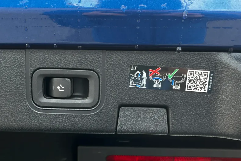 Mercedes-Benz CLA din 2024 cu 12.446 km - oferta MER162756 - foto 28