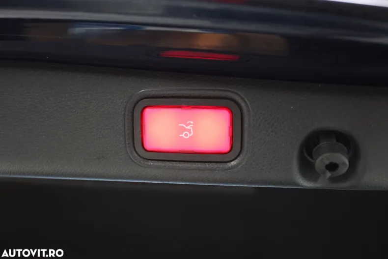 Mercedes-Benz E din 2019 cu 159.000 km - oferta MER162770 - foto 40