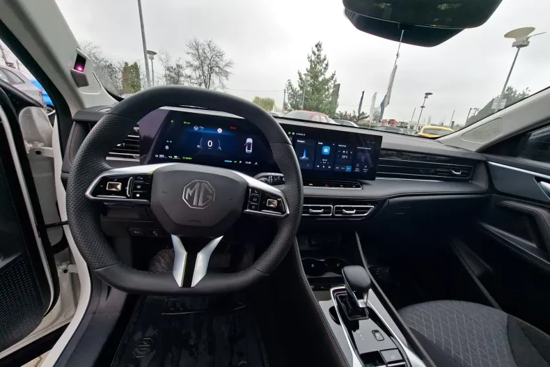 MG EHS din 2024 cu 3.041 km - oferta MG0162778 - foto 24