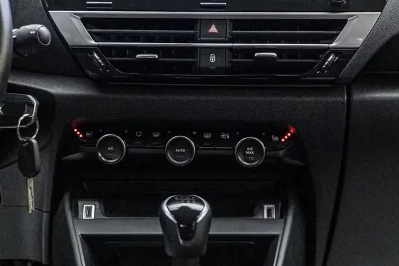 Citroën C4 din 2021 cu 175.000 km - oferta CIT162783 - foto 4