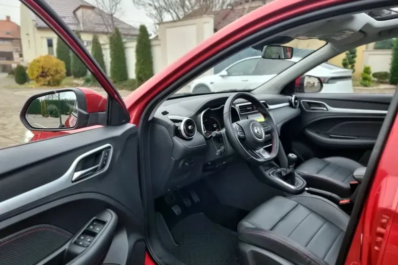 MG ZS din 2023 cu 60.900 km - oferta MG0162789 - foto 6